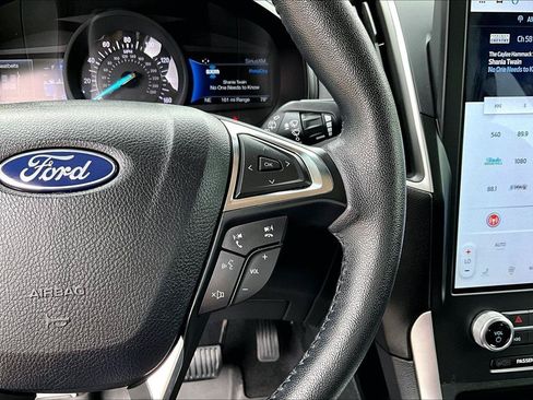 Used 2024 Ford Edge SEL w/ Sport Appearance Package AWD/4WD image 12
