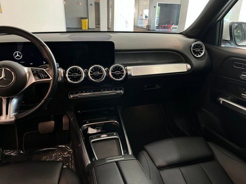 Used 2025 Mercedes-Benz GLB 250 4MATIC image 37