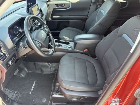 Used 2024 Ford Bronco Sport Badlands AWD/4WD image 9