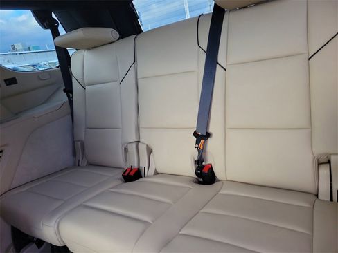 Used 2023 Cadillac Escalade Premium Luxury w/ LPO, Radiant Package image 11