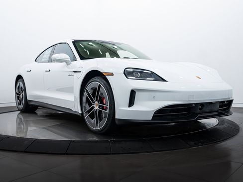 New 2025 Porsche Taycan 4S image 9