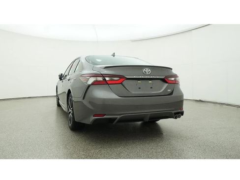 Used 2023 Toyota Camry SE image 23