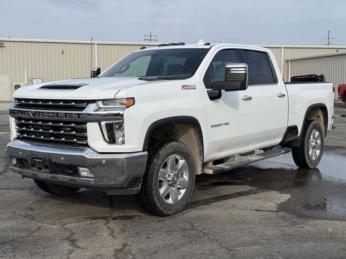 Used 2023 Chevrolet Silverado 3500 LTZ image 7