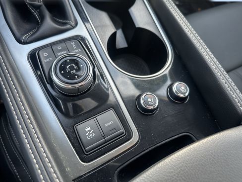 Used 2023 Nissan Maxima Platinum w/ Sport Mat Group image 16