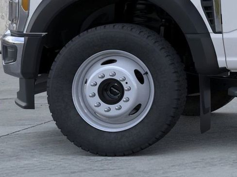 New 2025 Ford F550 4x4 Regular Cab Super Duty image 19
