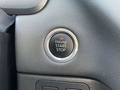 Used 2023 Toyota Tundra Limited w/ Power Package image 27