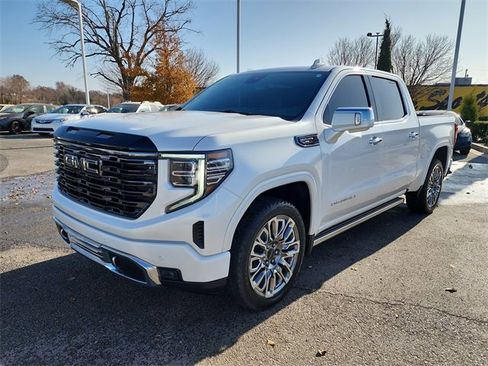 Used 2023 GMC Sierra 1500 Denali Ultimate image 11