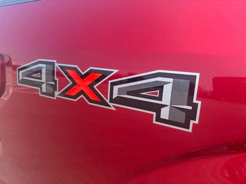 Used 2018 Ford F150 Lariat w/ Equipment Group 502A Luxury AWD/4WD image 8