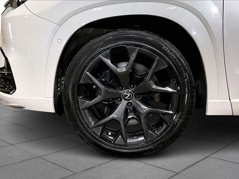 Used 2024 Lexus TX 500h AWD w/ Technology Package image 11