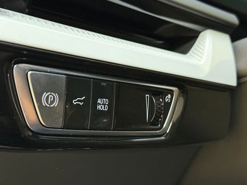 Certified 2025 Cadillac Optiq Luxury 1 image 17