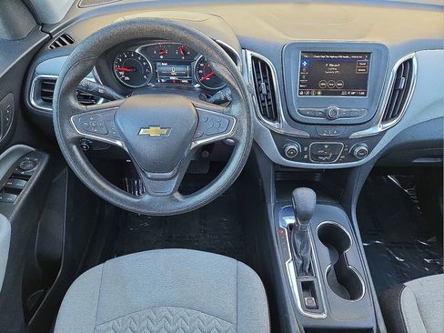 Used 2023 Chevrolet Equinox LT image 18