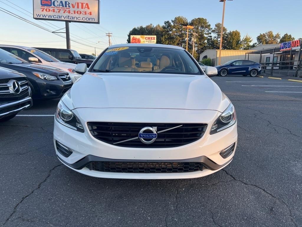Used 2017 Volvo S60 T5 Dynamic AWD/4WD image 2