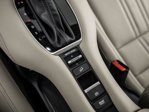 Used 2024 Honda HR-V EX-L image 33