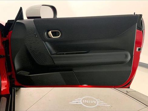 Certified 2025 MINI Cooper S image 25