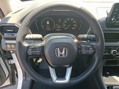 Used 2023 Honda Pilot Touring image 21