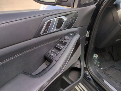 Used 2024 BMW X5 xDrive50e image 13