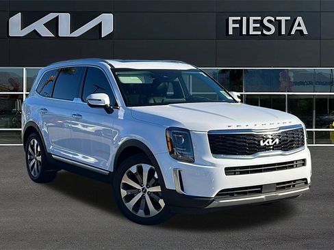Used 2022 Kia Telluride S image 1