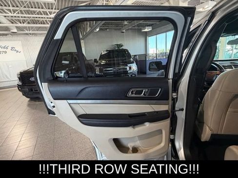 Used 2019 Ford Explorer XLT FWD image 15