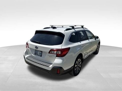 Used 2019 Subaru Outback 3.6R Touring w/ Popular Package #3A AWD/4WD image 3