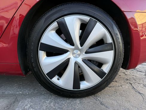 Used 2020 Tesla Model S Long Range Plus image 34