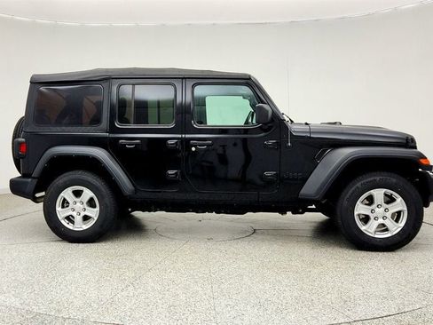 Used 2022 Jeep Wrangler Unlimited Sport AWD/4WD image 4