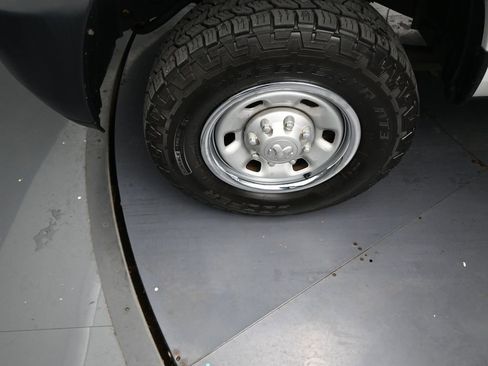 Used 2016 RAM 2500 Tradesman w/ Popular Equipment Group image 37