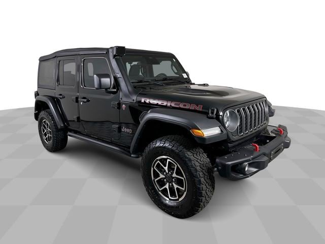 Used 2025 Jeep Wrangler Unlimited Rubicon w/ Convenience Group AWD/4WD image 2