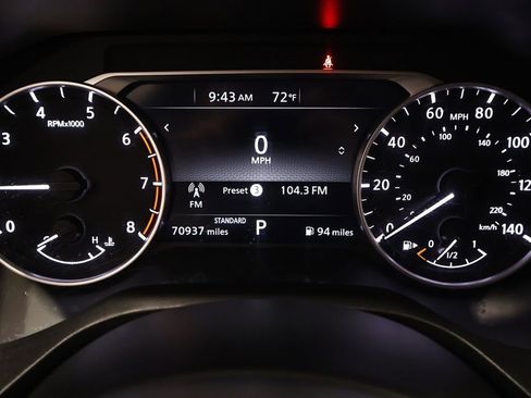 Used 2022 Nissan Rogue SV FWD image 22
