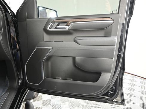 Used 2025 Chevrolet Silverado 1500 LT w/ Protection Package AWD/4WD image 13