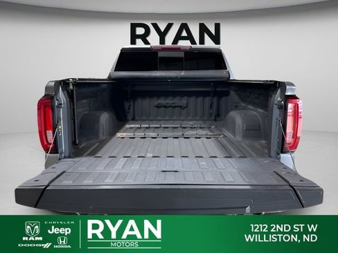 Used 2019 GMC Sierra 1500 AT4 w/ AT4 Preferred Package AWD/4WD image 14