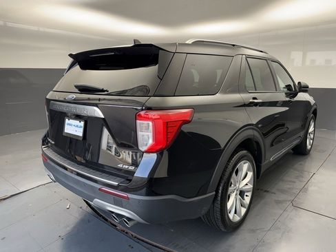 Used 2022 Ford Explorer Platinum w/ Equipment Group 601A image 11