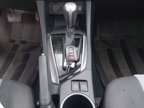 Used 2015 Toyota Corolla S Premium FWD image 25