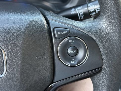 Used 2020 Honda HR-V LX image 27