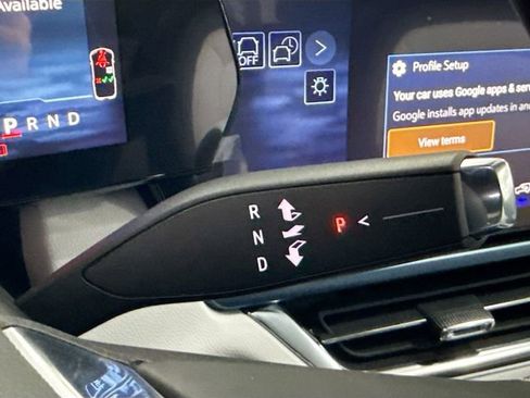 New 2026 Chevrolet Equinox EV LT image 18