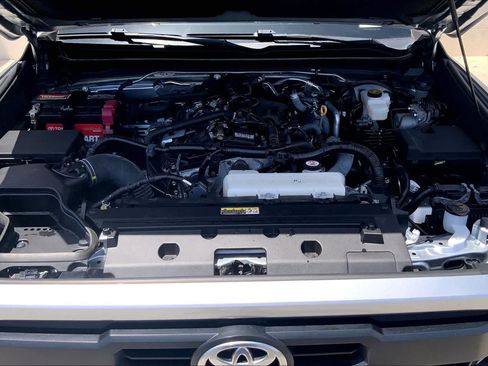 Used 2024 Toyota Tacoma TRD Sport AWD/4WD image 9