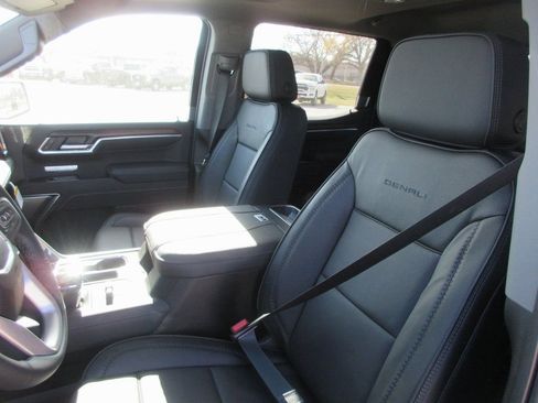 New 2026 GMC Sierra 1500 Denali w/ Denali Reserve Package AWD/4WD image 13
