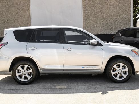 Used 2014 Toyota RAV4 EV FWD image 6