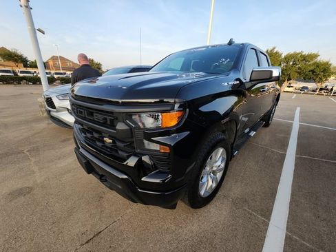 Used 2025 Chevrolet Silverado 1500 Custom AWD/4WD image 3