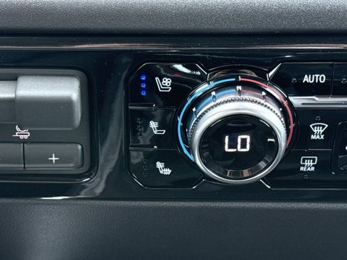 New 2026 GMC Sierra 1500 SLT w/ SLT Premium Plus Package image 22