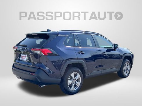 Used 2025 Toyota RAV4 XLE AWD/4WD image 8