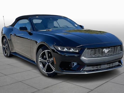 Used 2024 Ford Mustang Premium image 2