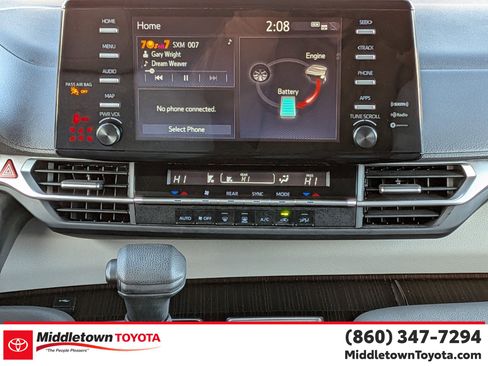 Used 2024 Toyota Sienna LE image 30