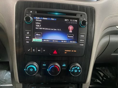 Used 2015 Chevrolet Traverse LT AWD/4WD image 19