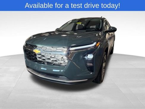 New 2026 Chevrolet Trax LT image 3