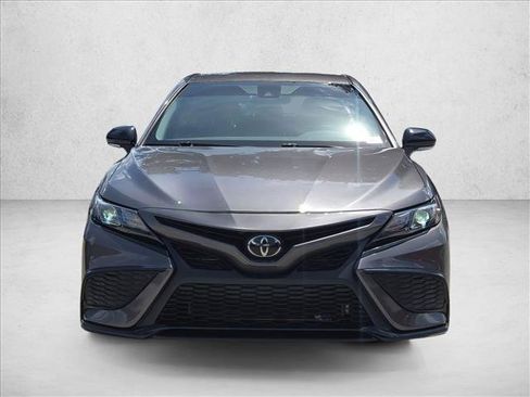 Used 2024 Toyota Camry SE FWD image 2