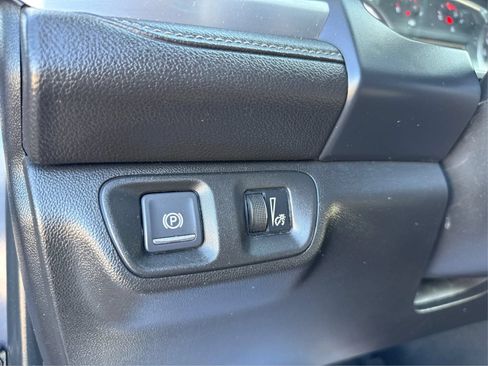 Used 2019 GMC Acadia SLT AWD/4WD image 18