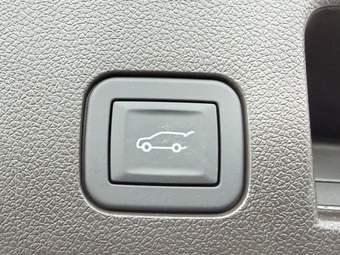 New 2026 GMC Terrain Denali w/ LPO, Floor Liner Package image 10