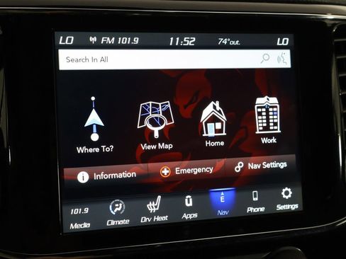 Used 2020 Jeep Grand Cherokee Laredo w/ Laredo X Package RWD image 36