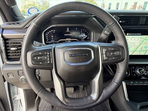 Used 2025 GMC Sierra 3500 Denali Ultimate image 33