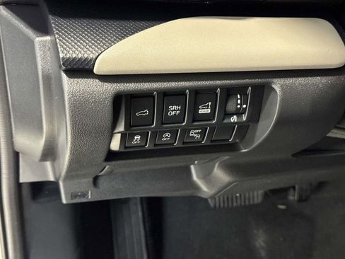 Used 2024 Subaru Forester Limited w/ Pop Package 2 image 27